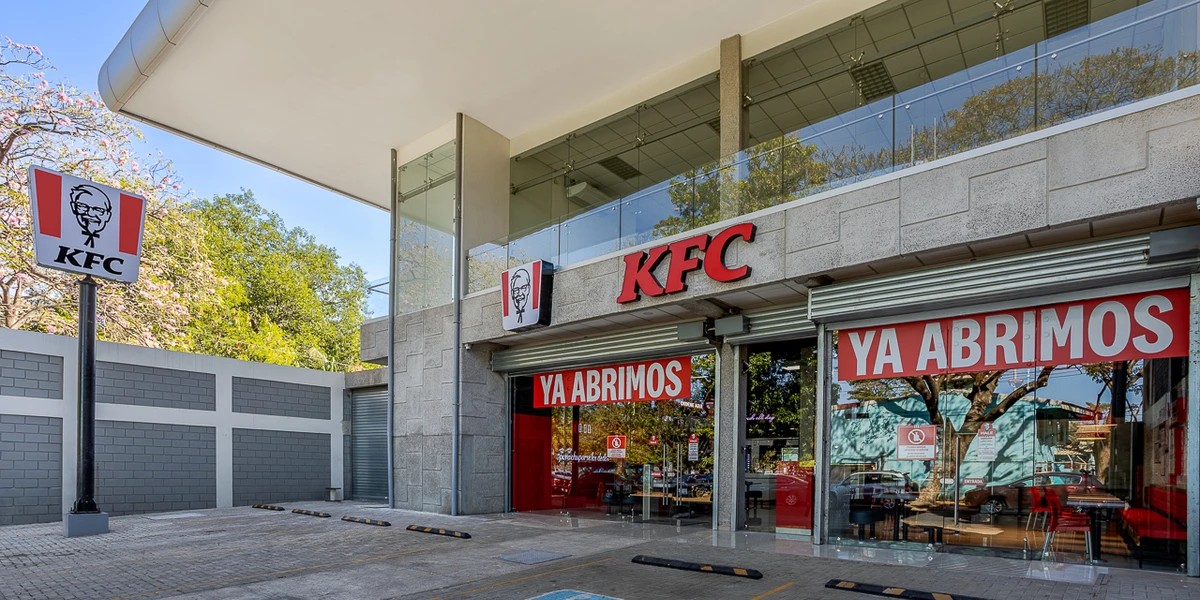 KFC abre en Playas del Coco ¡El mejor pollo frito ahora más cerca del mar!